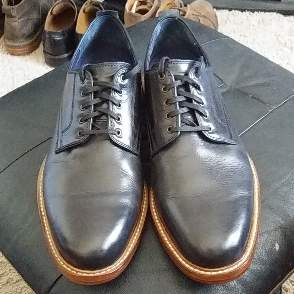 Brand new Cole has plain toe Tyler shoes